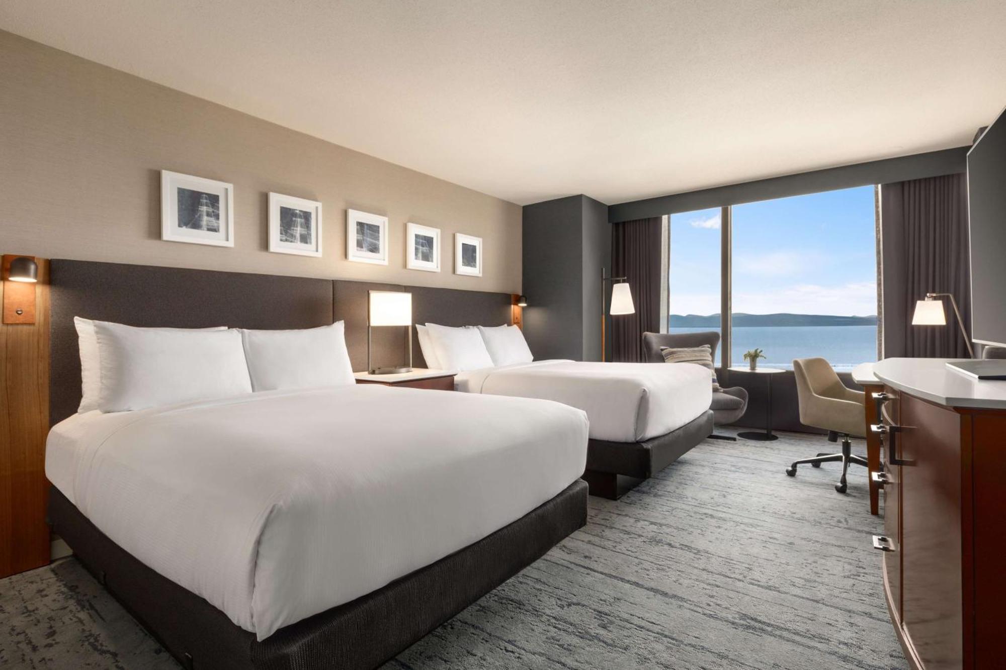 Champlain Burlington, Curio Collection By Hilton Burlington